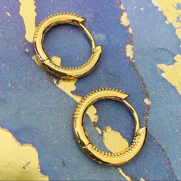 Medium Gold Texture Hoops - Picture 7 of 12